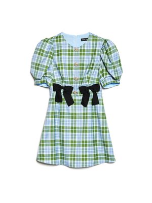 Vestido a cuadros verdes y azules con mangas abullonadas, frente de botones y dos lazos negros en la cintura. Fabricado con un tejido tejido de textura suave.