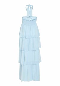 Robe longue bleu clair à volants avec nouette au cou et corsage froncé, jupe fluide à couches superposées, sans manches.