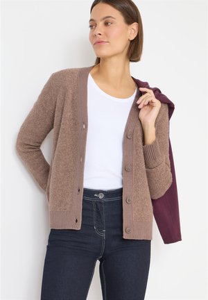 SOFTER BOUCLÉ - Cardigan - braun