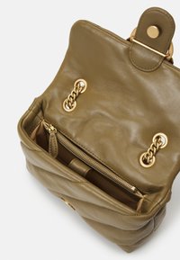 Pinko LOVE PUFF MINI - Torba čez telo - piantagione/antique gold