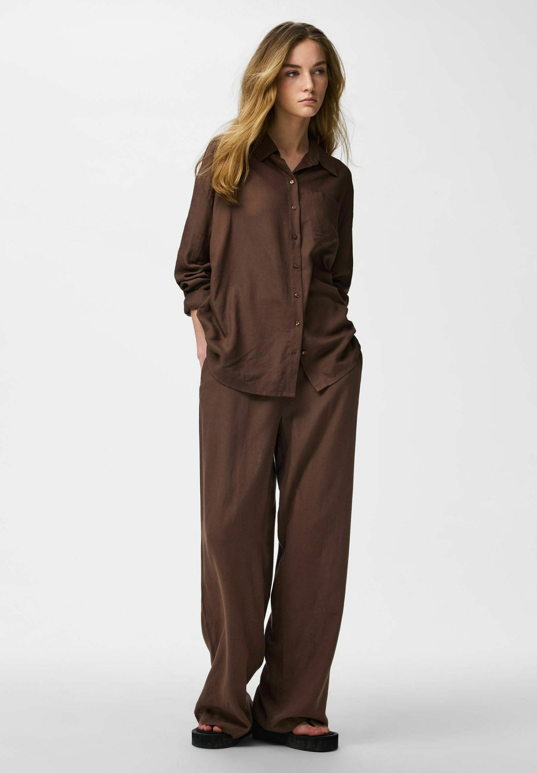 Pieces Wide-leg PCPIA LINEN BLEND - Trousers - coffee quartz/dark
