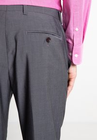 Next SLIM FIT TOLLEGNO - Pantaloni eleganti - dark grey