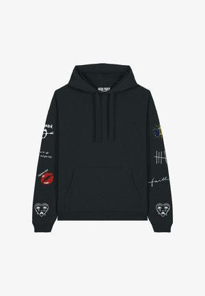 Črna kapuca s sprednjo žepno, kapuco na zategovanje. Ima grafične zasnove na rokavih, vključno z rdečimi ustnicami, srcem in besednimi akcenti.