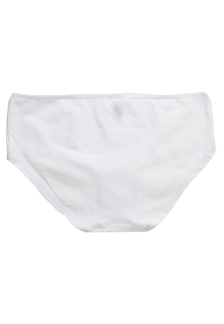 Witte katoenenzwembrief met een zachte textuur, voorzien van een elastische tailleband en een simpele, gebogen snit. Geen zichtbare patronen of versieringen.
