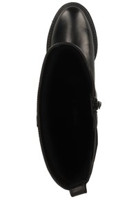 Bottine noire en cuir lisse avec un bout arrondi et une fermeture éclair sur le côté. Elle est dotée d'une semelle en caoutchouc et de détails cousus autour du bord.