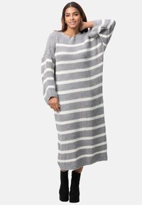 Elara Strikkjoler - grau