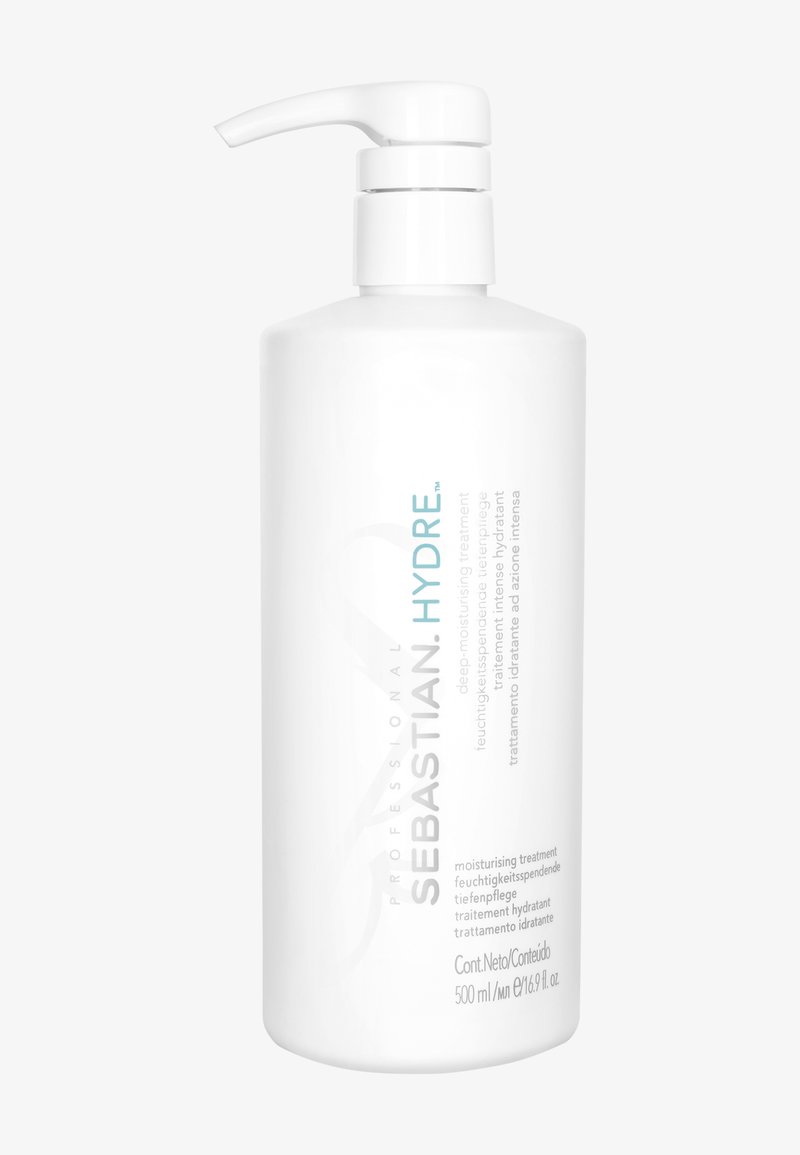 Nawilżająca kuracja Sebastian Hydre w białej plastikowej butelce z dozownikiem, o pojemności 500 ml, z niebieskim i szarym napisem.