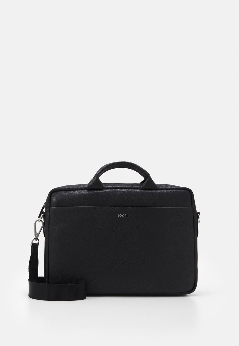 Serviette en cuir noir avec poignée supérieure, bandoulière amovible, et petit logo centré sur le panneau avant.