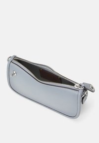 COACH SWINGER BAG 20 - Håndveske - grey blue