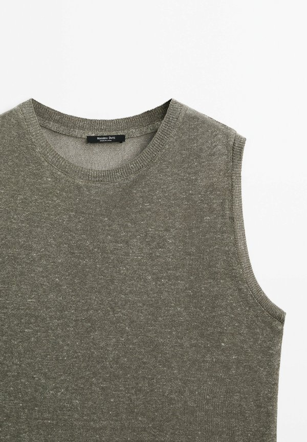 LIGHTWEIGHT SLEEVELESS  - Top4