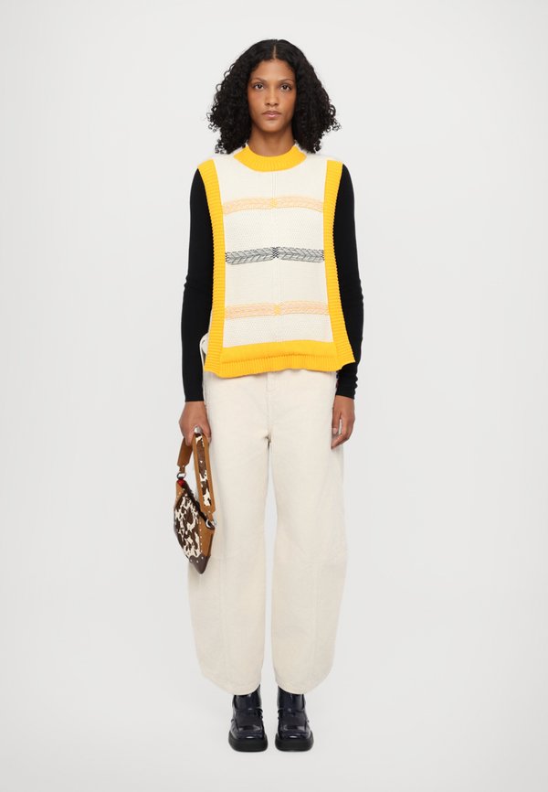 NEW STITCH VEST - Waistcoat - beige3