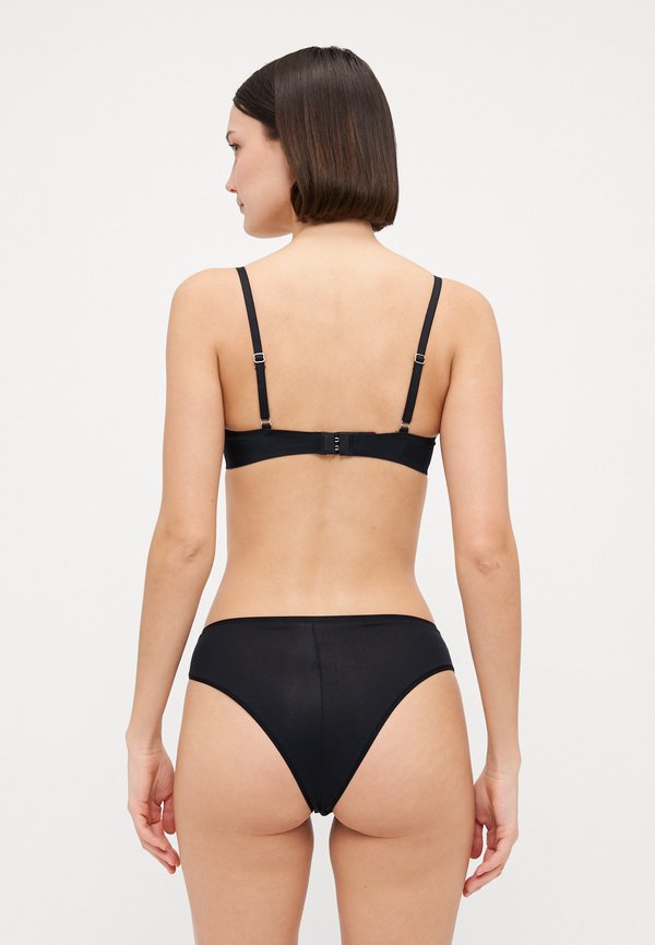 SOFT TOUCH CHEEKY BRIEF 2 PACK - Briefs2