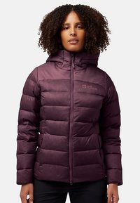 Padded jacket in dark purple with a zip front, hood, and logo on the chest. Features horizontal quilting and a smooth texture.