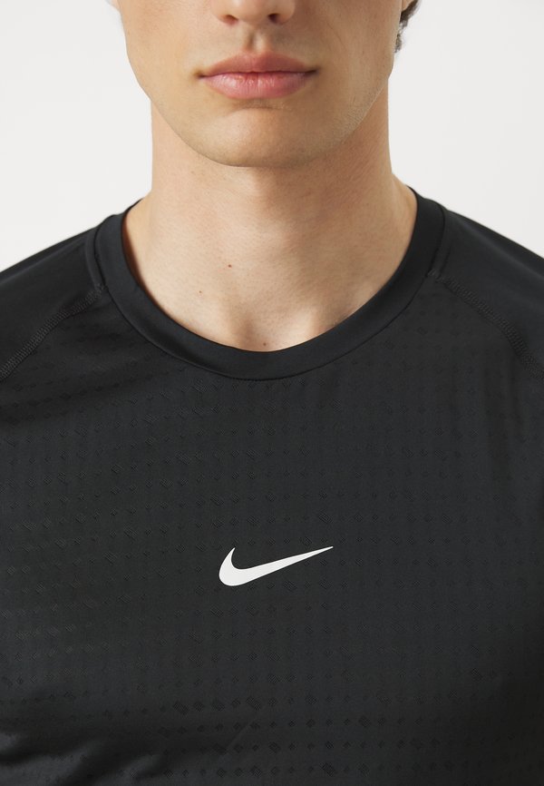 BREATHE SLIM - Sports T-shirt2