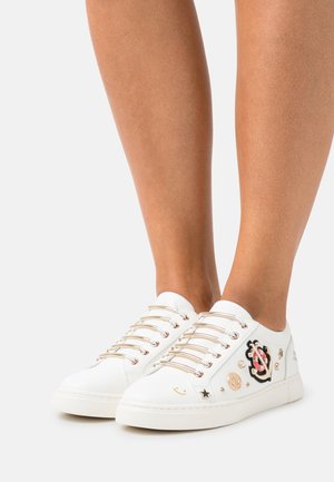 TALAERAEN - Trainers - white