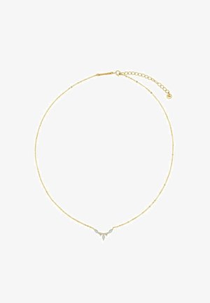 Collier en chaîne dorée avec un pendentif triangulaire décoratif orné de petites pierres scintillantes, mettant en avant un design délicat et une texture raffinée.