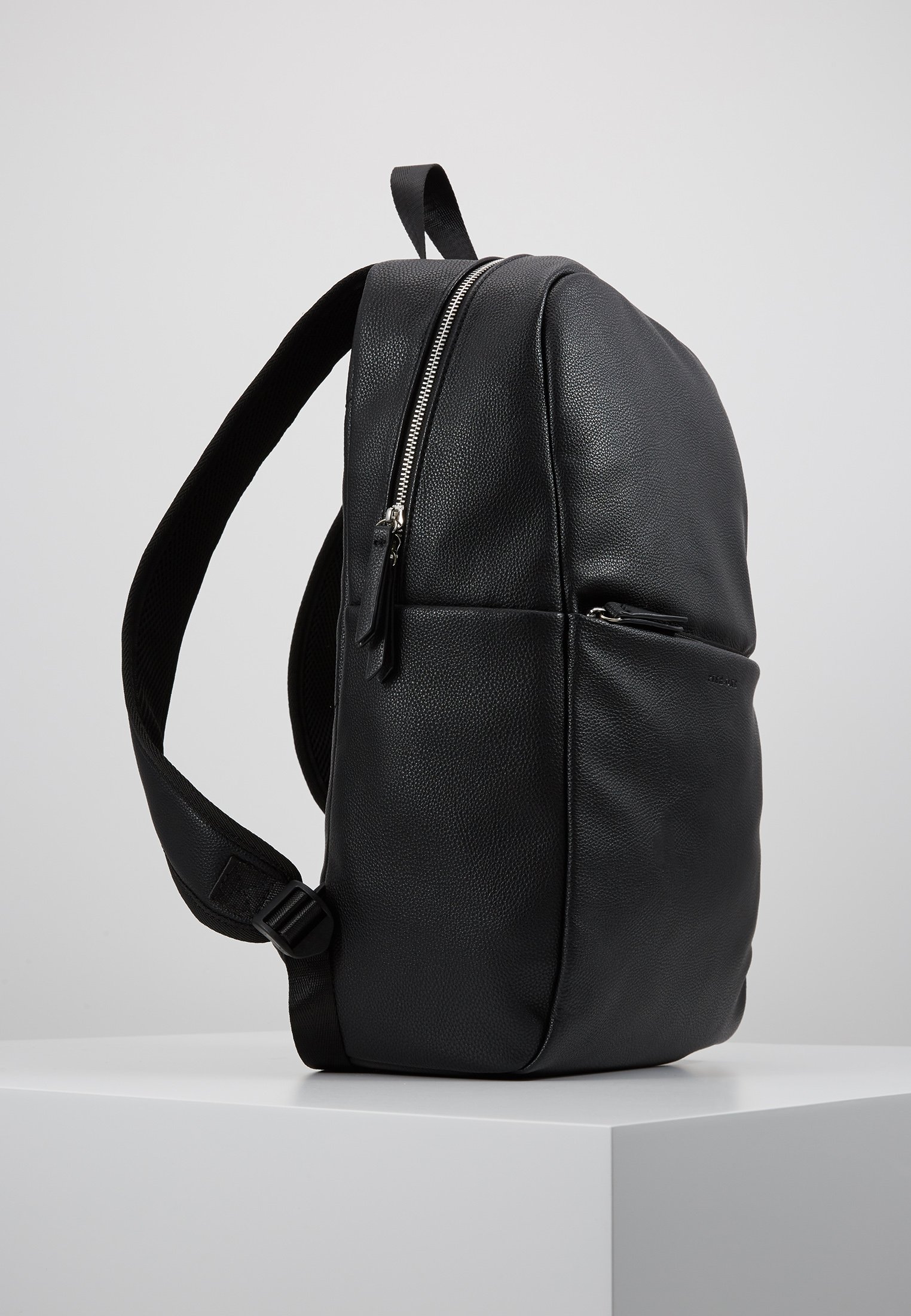 pier one backpack
