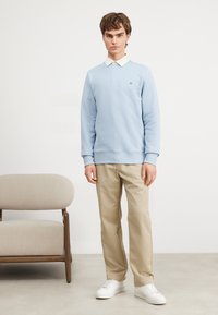 GANT SHIELD C NECK - Pusa - stormy sea