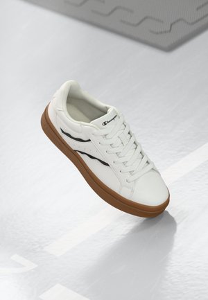 PRESTIGE PLATFORM - Zapatillas de entrenamiento - white/black
