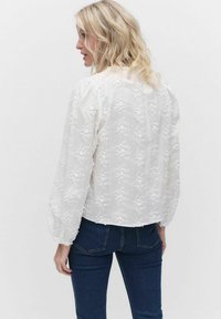 Dobber MIDORI EMBROIDERED FLORAL - Blouse - white