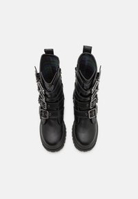 Buffalo Kovbojské/motorkářské kotníkové boty - black