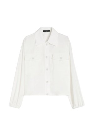 Camicia bianca a maniche lunghe con bottoni, due tasche sul petto e colletto classico, con polsini elasticizzati e orlo dritto.
