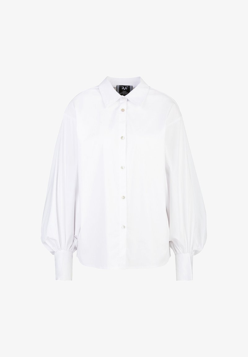 Witte katoenen shirt met een klassieke kraag, knoopsluiting aan de voorkant en oversized, puffy mouwen. Glad textuur en taillerende pasvorm.