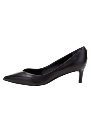 Escarpin pour femmes en cuir noir à bout pointu avec un talon fin de hauteur moyenne sur fond blanc.