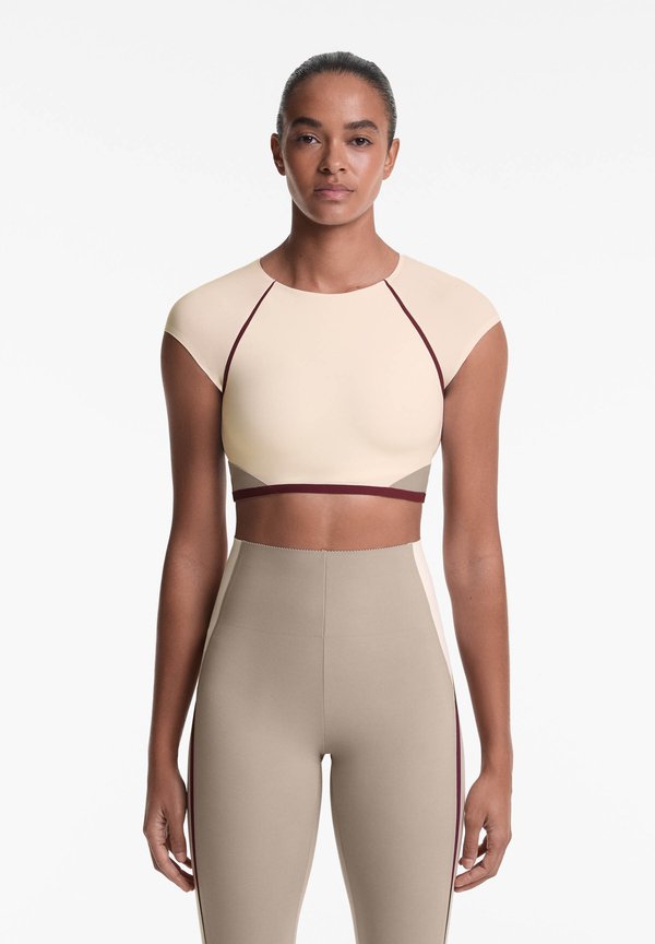 COMPRESSIVE SHORT-SLEEVED CROP  - T-Shirt print - beige