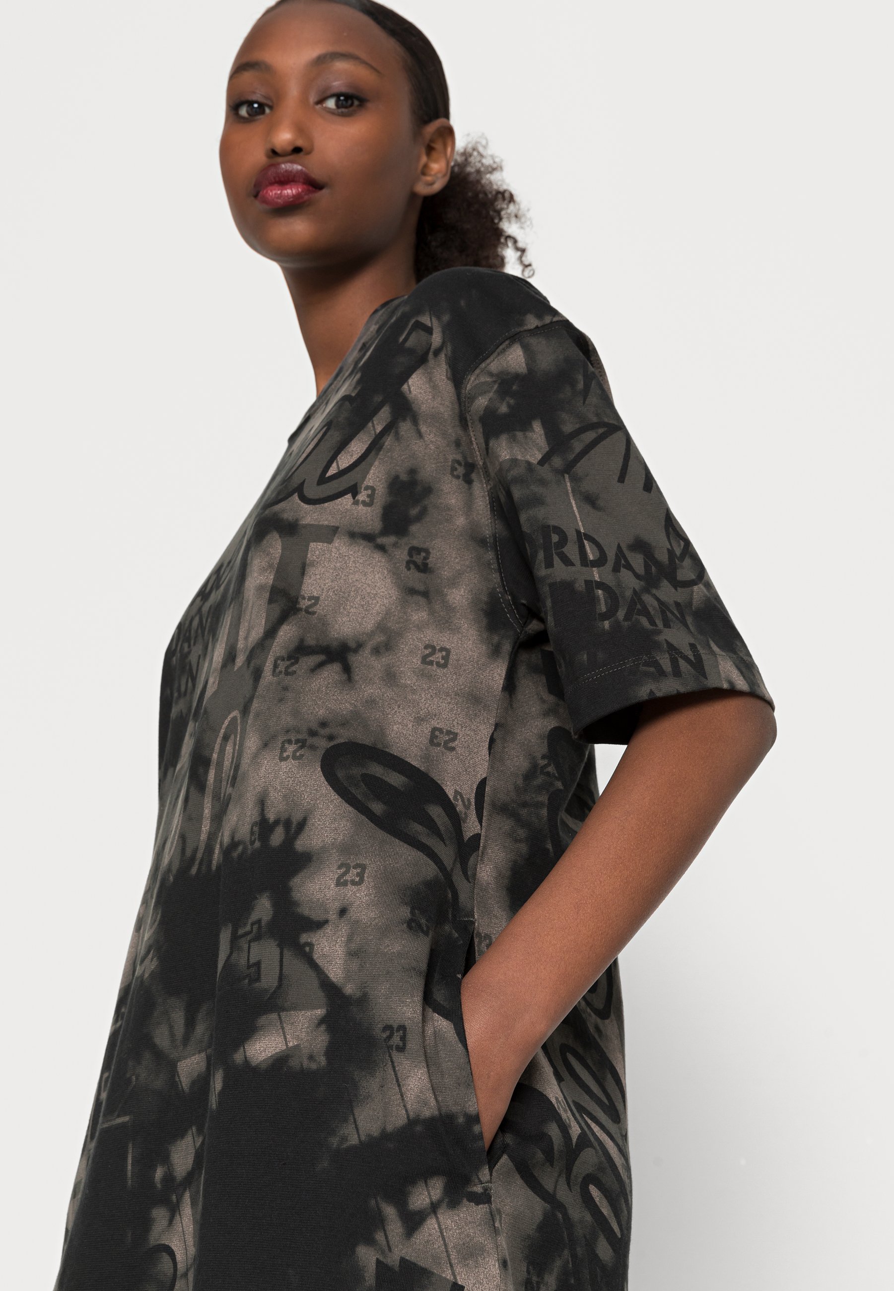 Jordan HERITAGE DRESS - Jersey dress 
