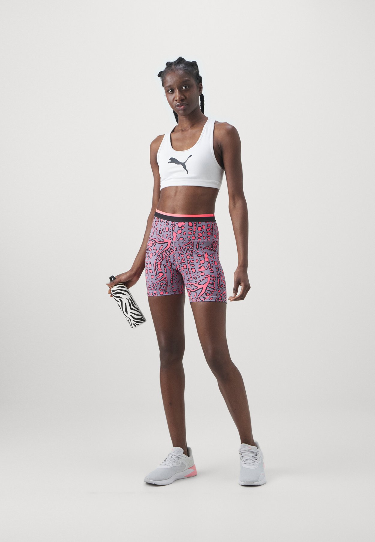 HYPERNATURAL SHORT