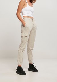 Urban Classics Kapsáče - beige