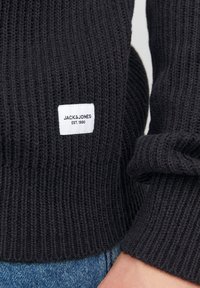 Jack & Jones JJPANNEL  - Maglione - black