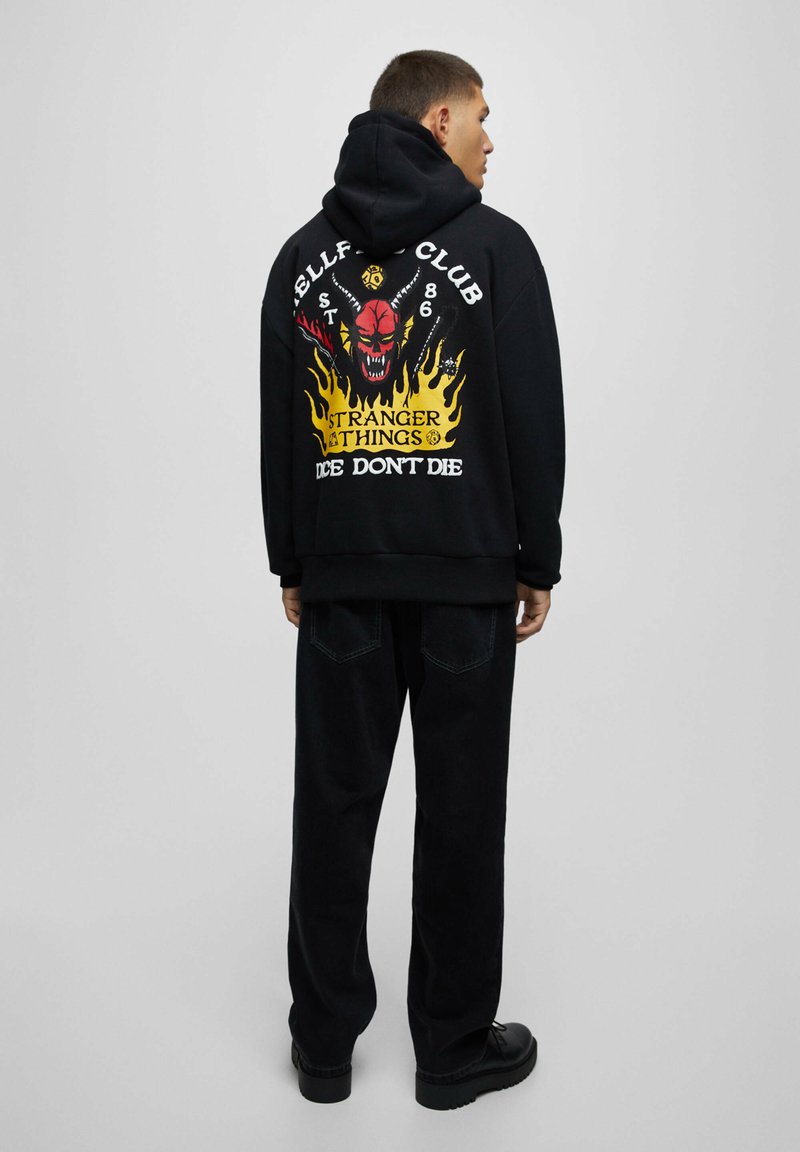 PULL&BEAR STRANGER THINGS HELLFIRE CLUB Luvtröja mottled black
