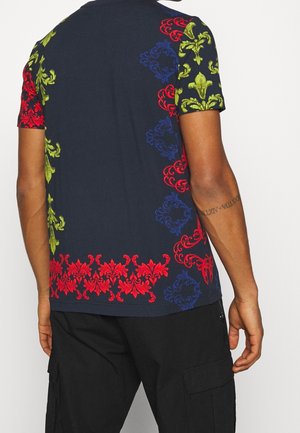 T-shirt z nadrukiem