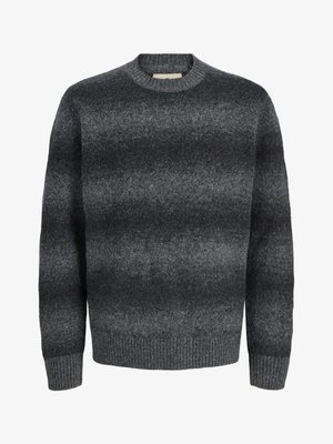 Férfi sötétszürke, hosszú ujjú, kerek nyakú pulóver finom, vízszintes gradient mintával, texturált kötésben.