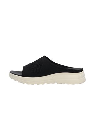 Schwarze Slip-On Mesh-Sandale mit offenem Zehenbereich und dicker weißer, strukturierter Sohle, entworfen für den Freizeitgebrauch.