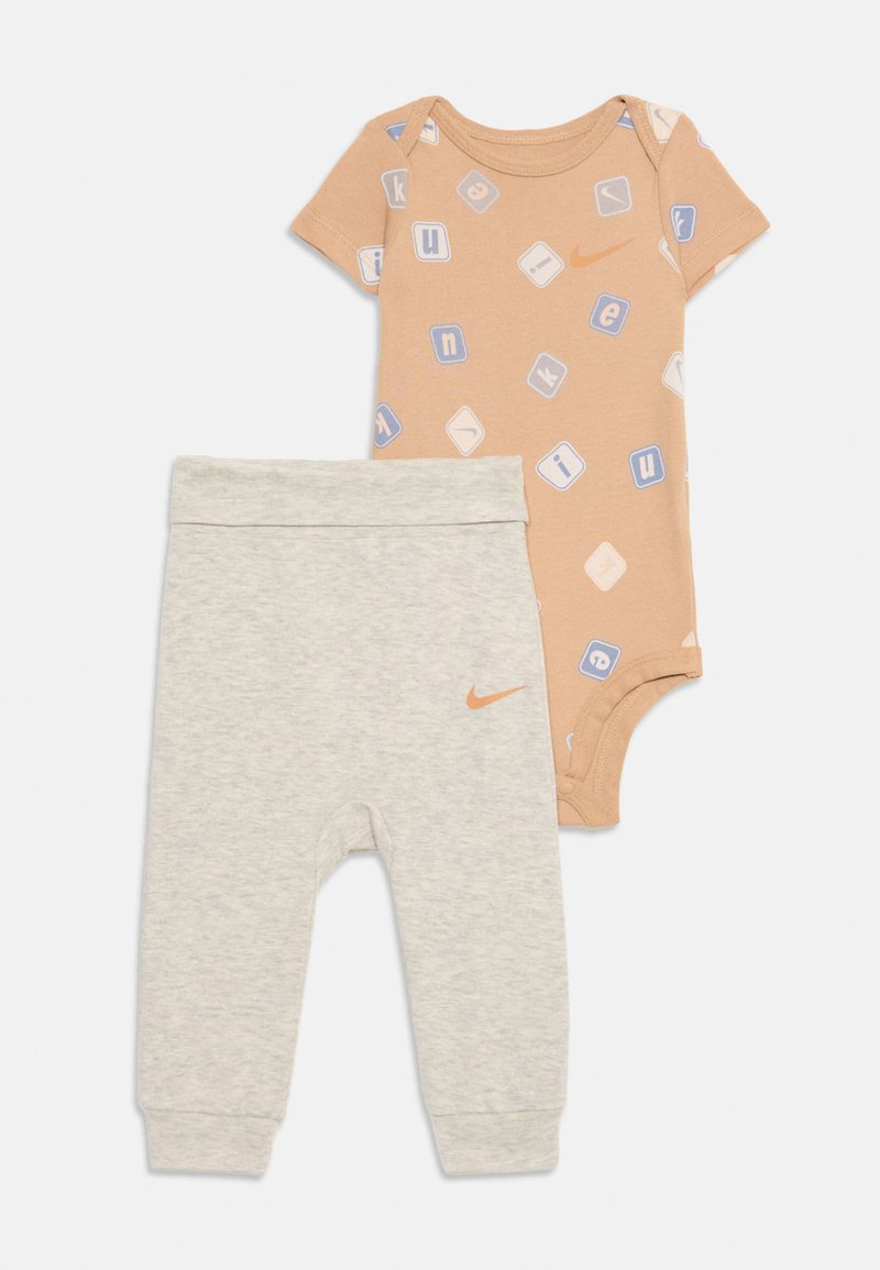 Nike Sportswear T-shirt print grijs Nike Sportswear T-shirt print grijs