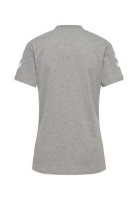 Grå kortærmet T-shirt lavet af bomuld; har hvide accenter på ærmerne; minimalistisk design med rund hals.