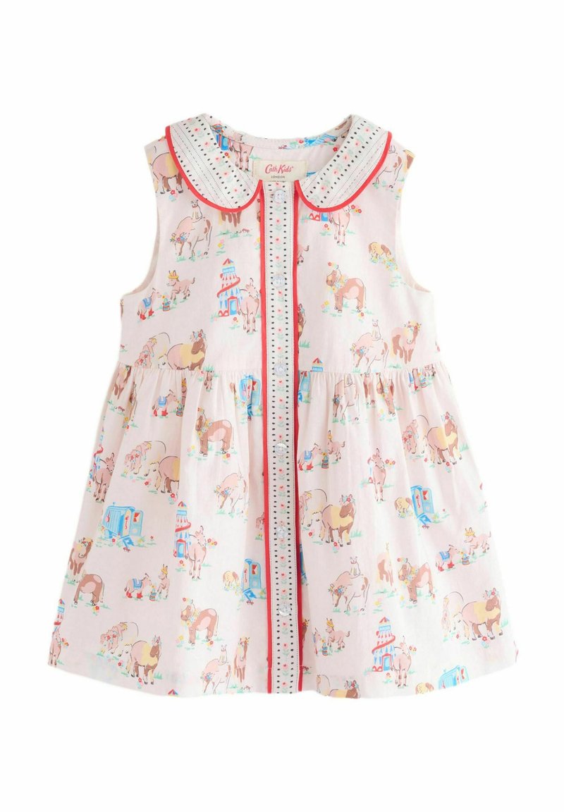 Abito senza maniche in tessuto rosa chiaro con una stampa animale che presenta cavalli. Include un colletto decorativo con dettagli rossi e bottoni.