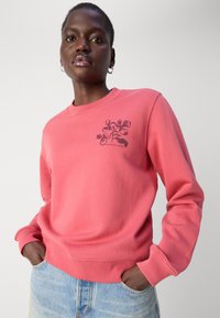 Scotch & Soda CHEST ARTWORK REGULAR - Sweatshirt - dusty red