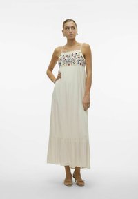 Vero Moda VERO MODA VMSINA LANGES - Velika haljina - birch