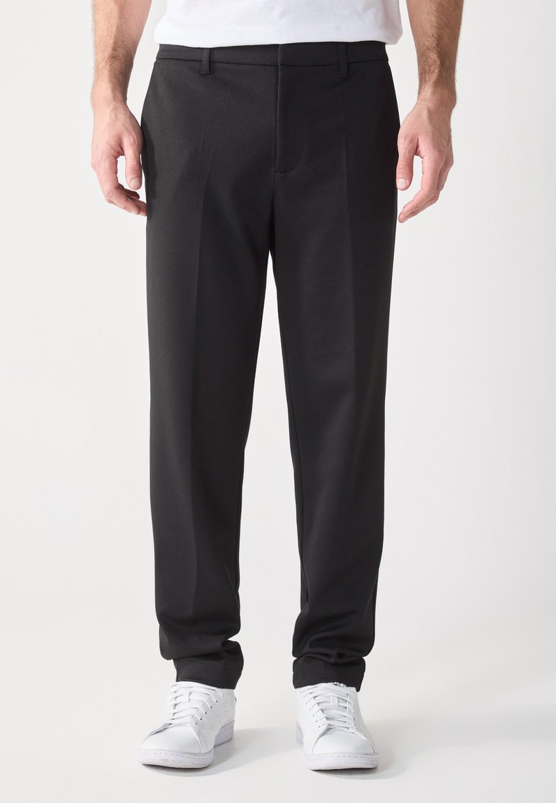 Pier One Chino - black