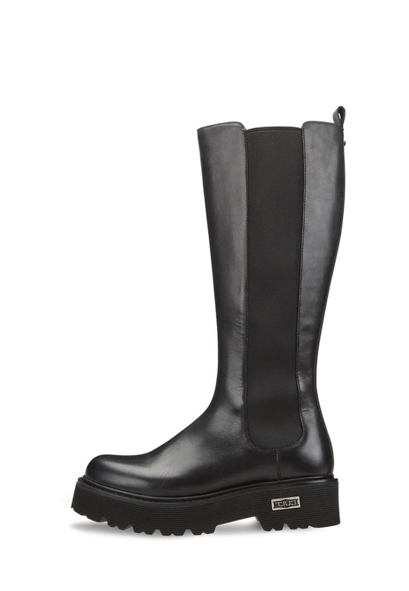 Czarne kozaki za kolano z gładką skórzaną powierzchnią, elastycznymi panelami po bokach i grubą, teksturowaną podeszwą. Ozdobione małym metalicznym logo.