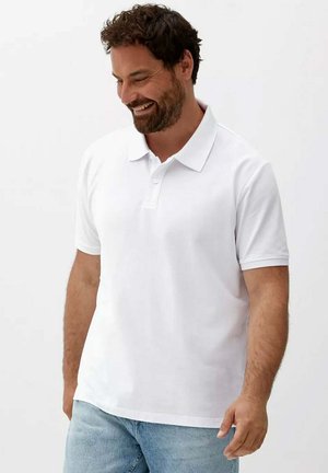 s.Oliver BASIC KNOPFLEISTE KRAGEN STÜCK - Polo shirt - weiß