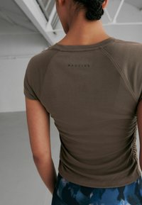 Next RUCHED SIDE SHORT SLEEVE - Basic T-shirt - chocolate brown