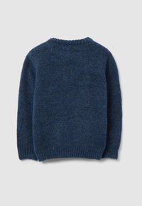 Gebreide trui in donkerblauw met een ribbelboord aan de hals en mouwen. Heeft een zachte textuur en een klassiek model, ontworpen voor een comfortabele pasvorm.