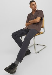 Jack & Jones JPSTMARCO JJFURY ANA - Chino - black