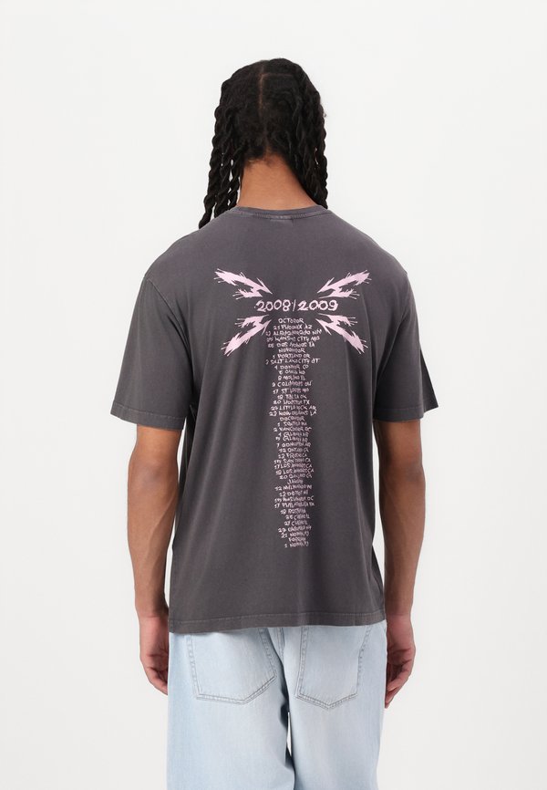 ONSMETALLICA TEE - Print T-shirt