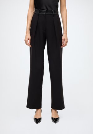 FIA SATIN HIGH RISE PANT - Tygbyxor - black